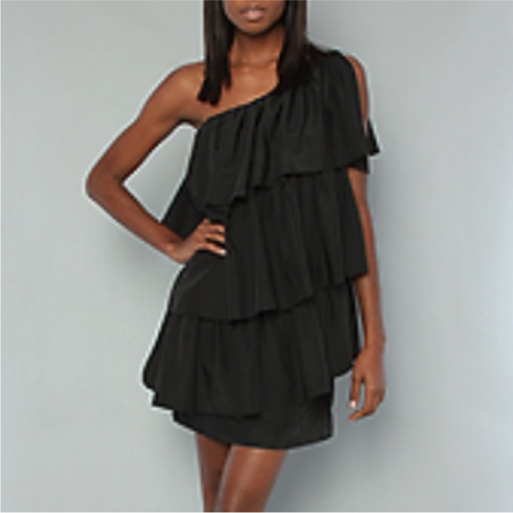 NEW Blaque Label Women’s One-Shoulder Black Ruffle Tiered Mini Dress Size Large